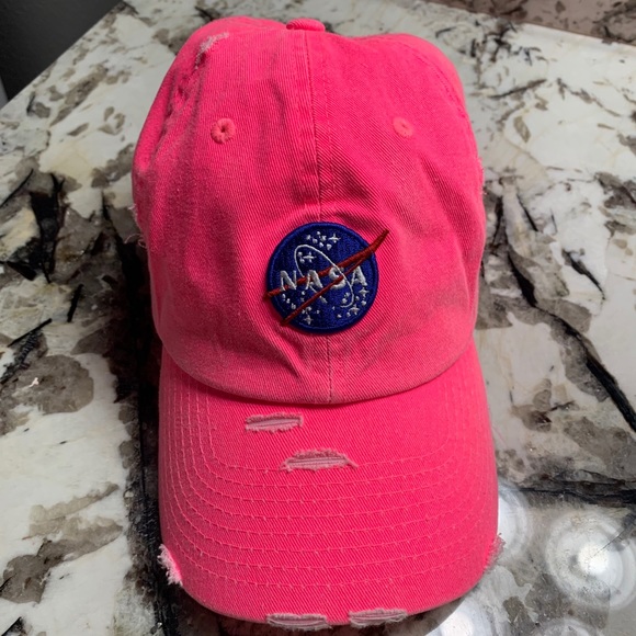 Pink NASA hat - Picture 1 of 8